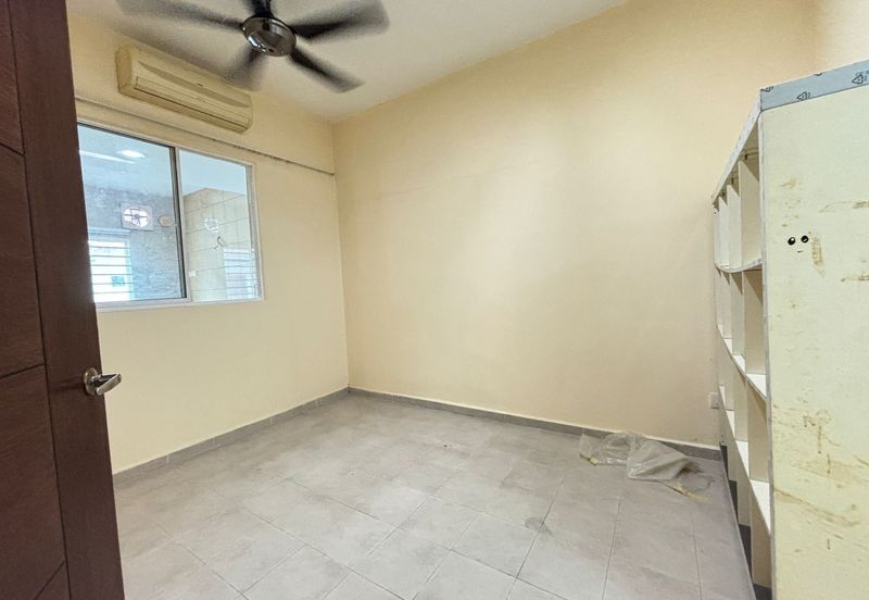 Overseas Union Garden