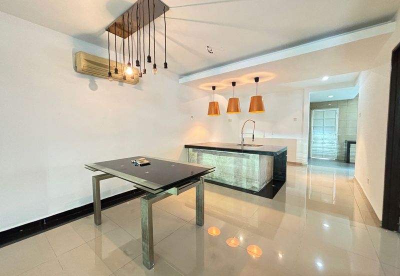 Overseas Union Garden