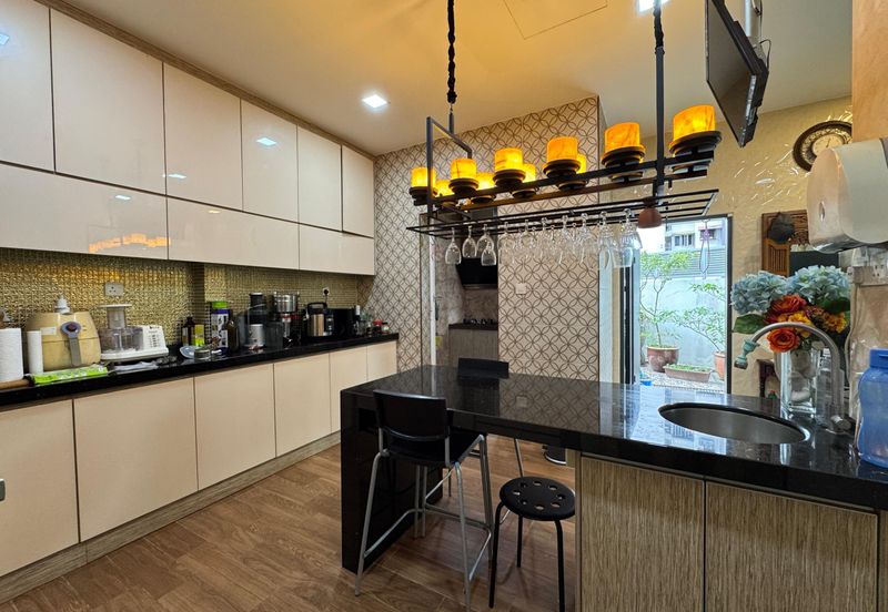 Saville @ The Park - Twin Villa