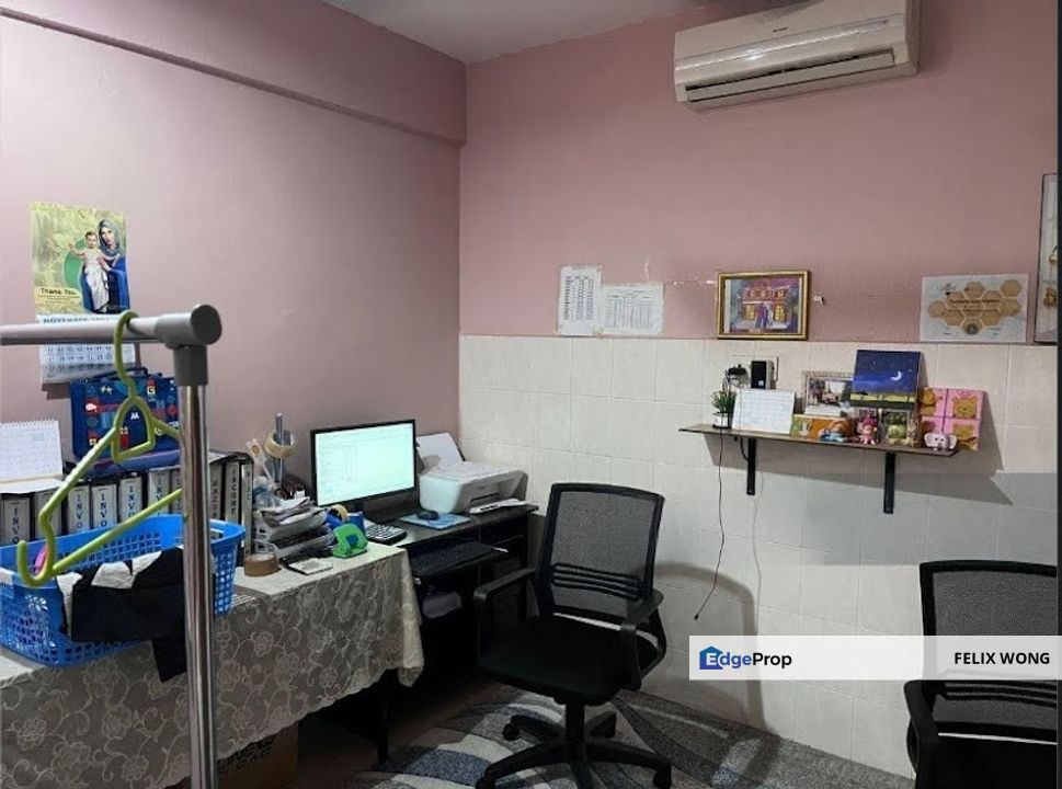 2 Storey House For Sale Bandar Mahkota Cheras Endlot Unit, Selangor, Cheras