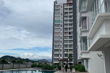 7 Tree Seven Residence