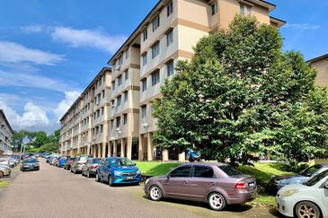 Akasia Flat (Rumah Pangsa Akasia)