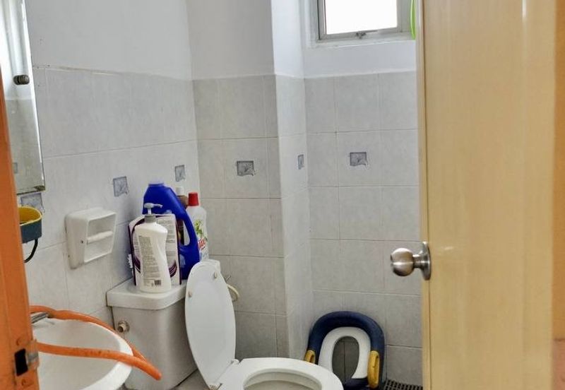 Dwi Mahkota Condominium