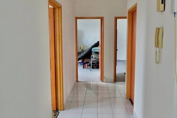 Dwi Mahkota Condominium