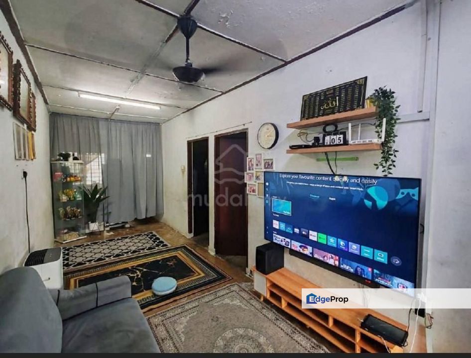 Single Storey Low Cost Jalan Gelam Taman Rinting Masai, Johor, Johor Bahru