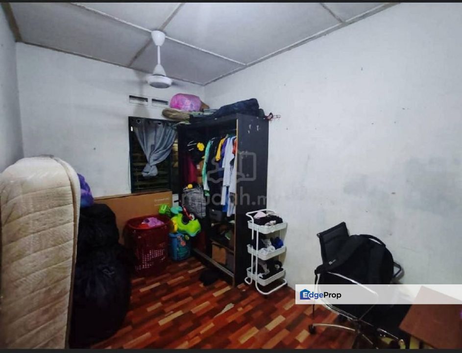 Single Storey Low Cost Jalan Gelam Taman Rinting Masai, Johor, Johor Bahru