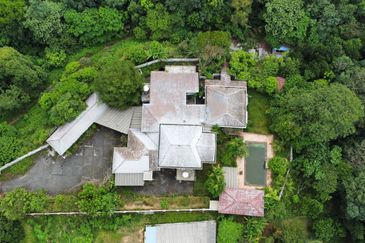 Tanah Pertanian 2.75 Ekar, Banglo 2 Tingkat dan Kolam Renang, Bukit Raya, Batu 11, Hulu Langat