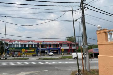 Tanah Pertanian 2.75 Ekar, Banglo 2 Tingkat dan Kolam Renang, Bukit Raya, Batu 11, Hulu Langat