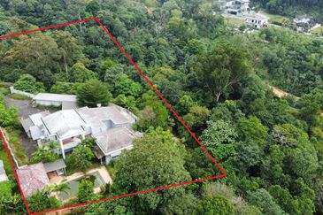 Tanah Pertanian 2.75 Ekar, Banglo 2 Tingkat dan Kolam Renang, Bukit Raya, Batu 11, Hulu Langat