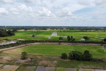 (593 Depa, Lot Hujung, Tepi Tali Air) Tanah Padi, Kg Dendang, Ketereh, Kelantan