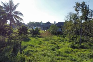  (17,100 KP, Geran Individu, Dkt Masjid Tengku Aziza) Tanah Kediaman,Melor, Kelantan