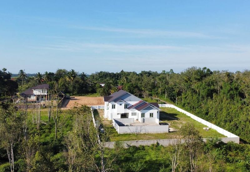  (17,100 KP, Geran Individu, Dkt Masjid Tengku Aziza) Tanah Kediaman,Melor, Kelantan