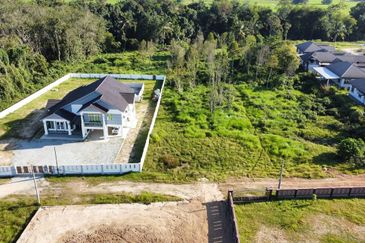  (17,100 KP, Geran Individu, Dkt Masjid Tengku Aziza) Tanah Kediaman,Melor, Kelantan