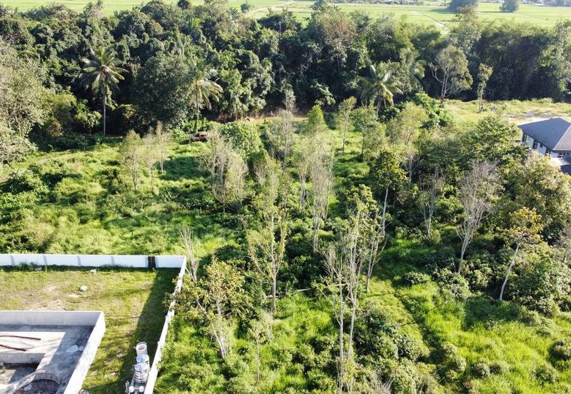  (17,100 KP, Geran Individu, Dkt Masjid Tengku Aziza) Tanah Kediaman,Melor, Kelantan