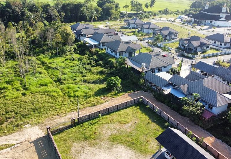  (17,100 KP, Geran Individu, Dkt Masjid Tengku Aziza) Tanah Kediaman,Melor, Kelantan