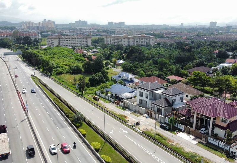  (11,366 SF, Freehold, Bawah Harga Pasaran) Lot Banglo di Sg Ramal Dalam, Kajang