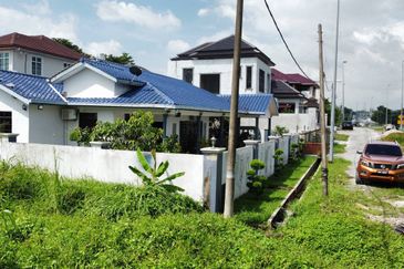  (11,366 SF, Freehold, Bawah Harga Pasaran) Lot Banglo di Sg Ramal Dalam, Kajang