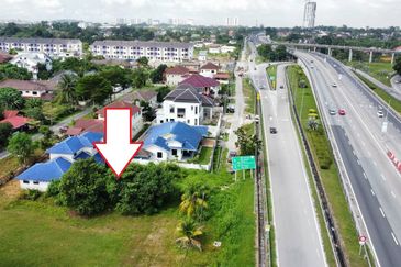 (11,366 SF, Freehold, Bawah Harga Pasaran) Lot Banglo di Sg Ramal Dalam, Kajang