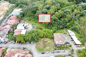 (4015 SF, Freehold, Geran Individu, Dekat Masjid) Lot Banglo di Kg Pantai Dalam, Kuala Lumpur