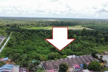 Batu 3, Jalan Gambang