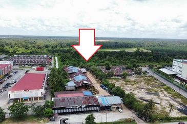 Batu 3, Jalan Gambang