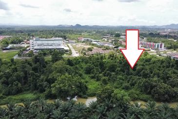 Batu 3, Jalan Gambang