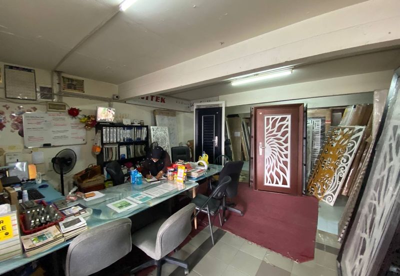 (20x80, Depan Public Bank, KB Mall) 3 Sty ShopOffice, Jalan Sultan Yahya Petra, Kota Bharu