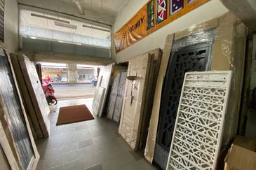 (20x80, Depan Public Bank, KB Mall) 3 Sty ShopOffice, Jalan Sultan Yahya Petra, Kota Bharu