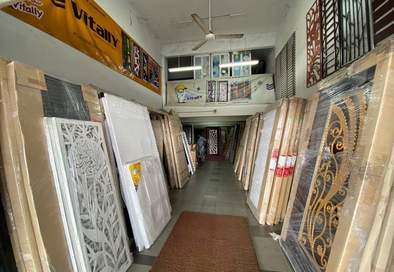 (20x80, Depan Public Bank, KB Mall) 3 Sty ShopOffice, Jalan Sultan Yahya Petra, Kota Bharu