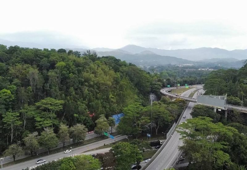 Jalan Lingkaran Tengah II 