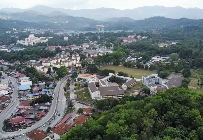 Jalan Lingkaran Tengah II 