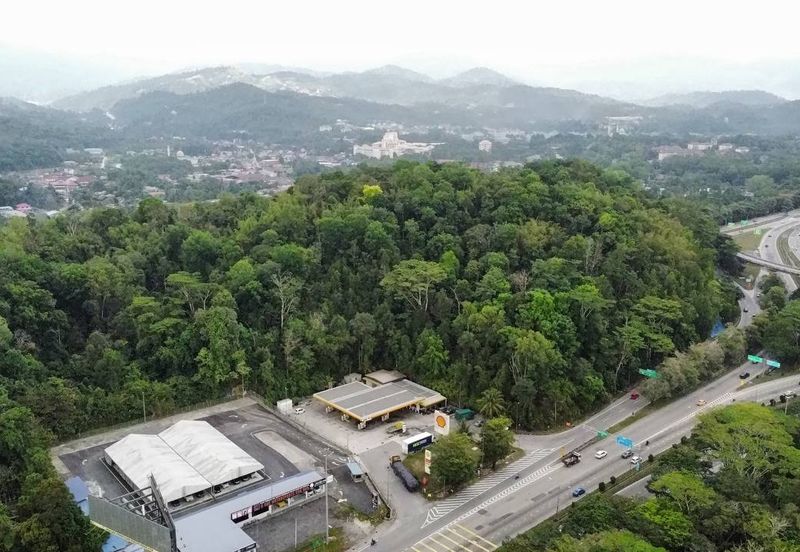 Jalan Lingkaran Tengah II 