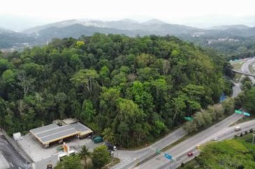 Jalan Lingkaran Tengah II 