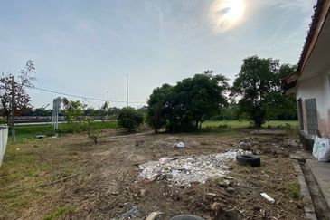  (11,366 SF, Freehold, Bawah Harga Pasaran) Lot Banglo di Sg Ramal Dalam, Kajang