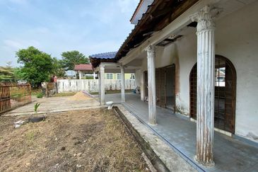  (11,366 SF, Freehold, Bawah Harga Pasaran) Lot Banglo di Sg Ramal Dalam, Kajang