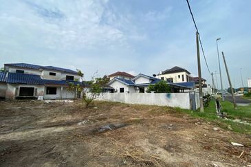 (11,366 SF, Freehold, Bawah Harga Pasaran) Lot Banglo di Sg Ramal Dalam, Kajang