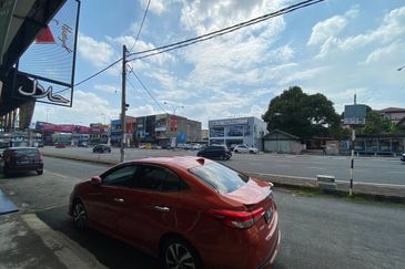 (20x80, Depan BMW Raza Auto, KB Mall) 2 Sty ShopOffice, Wakaf Siku, Kota Bharu