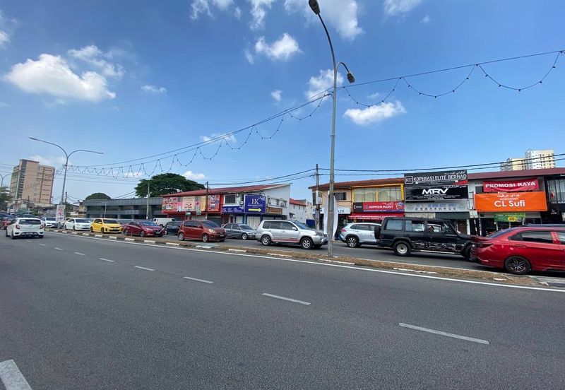 (20x80, Depan BMW Raza Auto, KB Mall) 2 Sty ShopOffice, Wakaf Siku, Kota Bharu