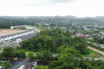 (Freehold, Open Title & Road Frontage) 1.5 Acres of Development Land, Jalan Paip, Meru, Klang