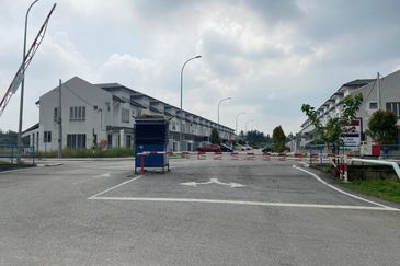 (Freehold, Open Title & Road Frontage) 1.5 Acres of Development Land, Jalan Paip, Meru, Klang