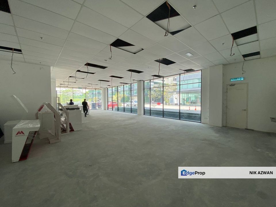  (18,960 Sq Ft , End Lot) 8 Storey Corporate Office, Star Central, Cyberjaya, Selangor, Cyberjaya