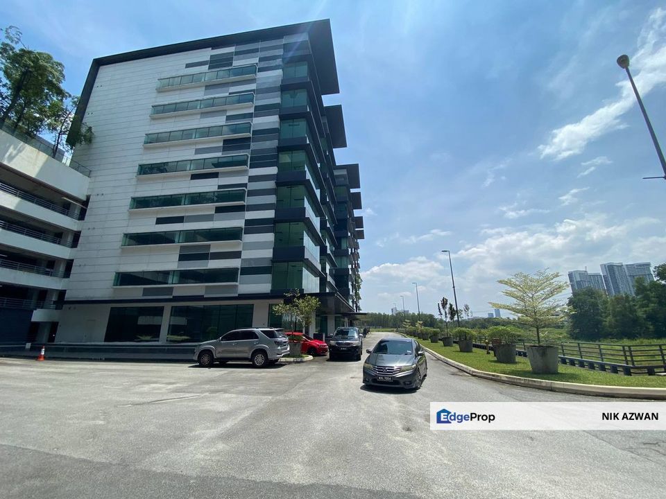  (18,960 Sq Ft , End Lot) 8 Storey Corporate Office, Star Central, Cyberjaya, Selangor, Cyberjaya