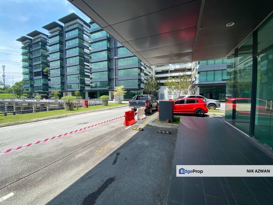  (18,960 Sq Ft , End Lot) 8 Storey Corporate Office, Star Central, Cyberjaya, Selangor, Cyberjaya