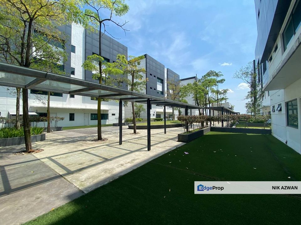  (18,960 Sq Ft , End Lot) 8 Storey Corporate Office, Star Central, Cyberjaya, Selangor, Cyberjaya