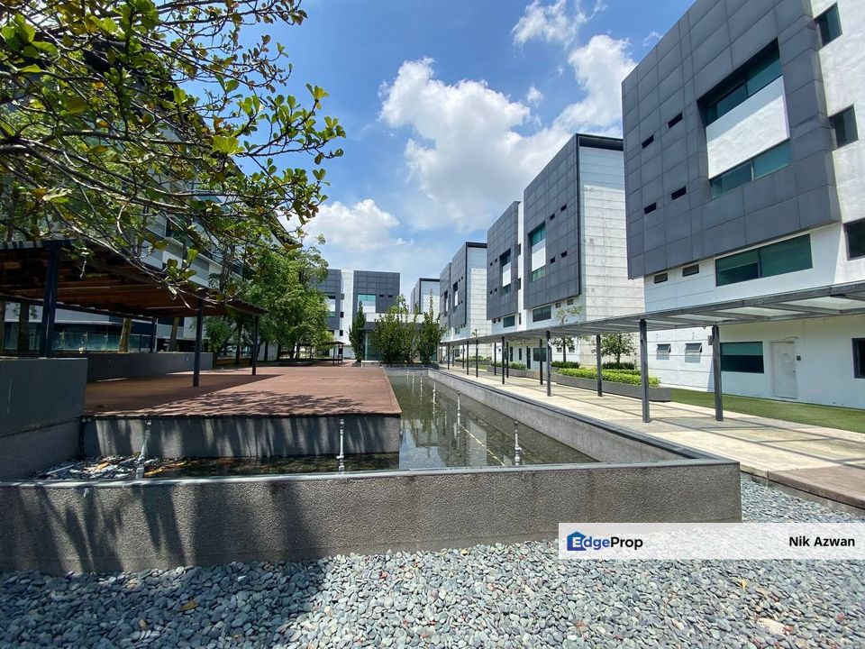  (18,960 Sq Ft , End Lot) 8 Storey Corporate Office, Star Central, Cyberjaya, Selangor, Cyberjaya