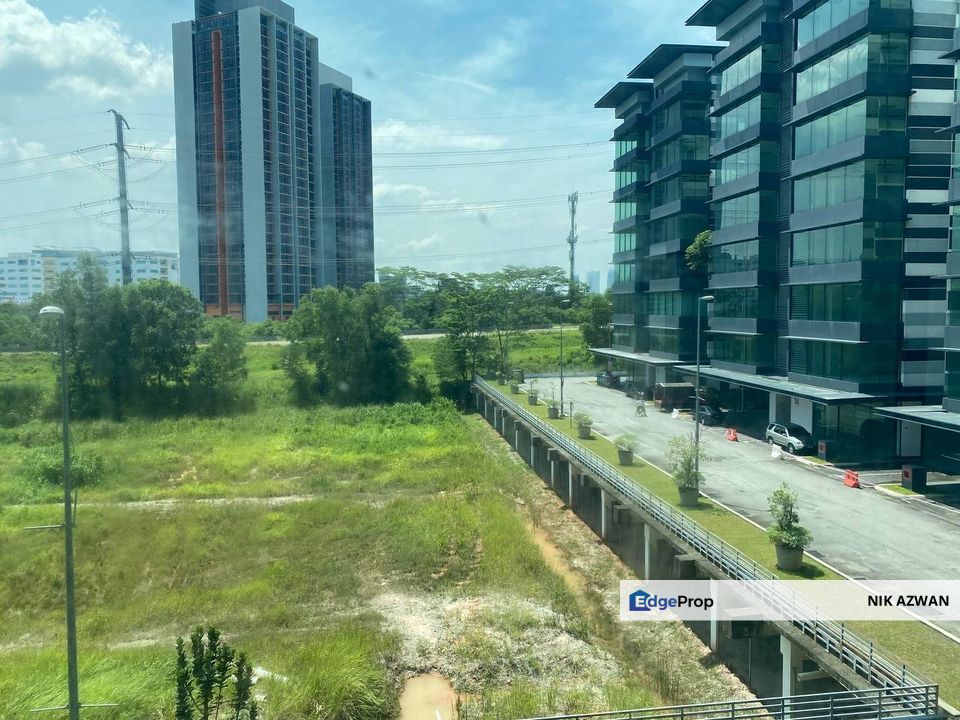  (18,960 Sq Ft , End Lot) 8 Storey Corporate Office, Star Central, Cyberjaya, Selangor, Cyberjaya