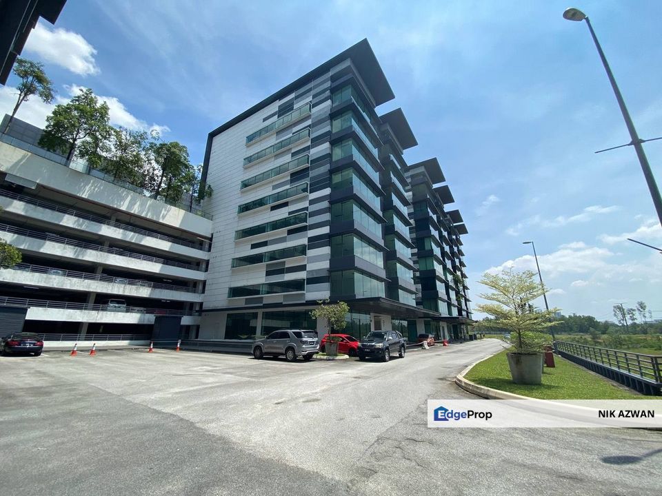  (18,960 Sq Ft , End Lot) 8 Storey Corporate Office, Star Central, Cyberjaya, Selangor, Cyberjaya