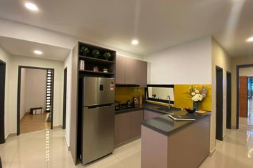 Padang Residence Kota Semarak