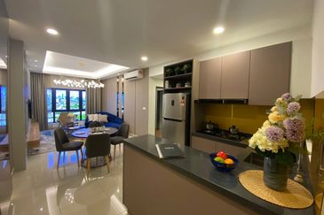 Padang Residence Kota Semarak