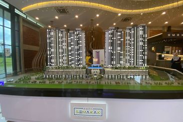 Padang Residence Kota Semarak